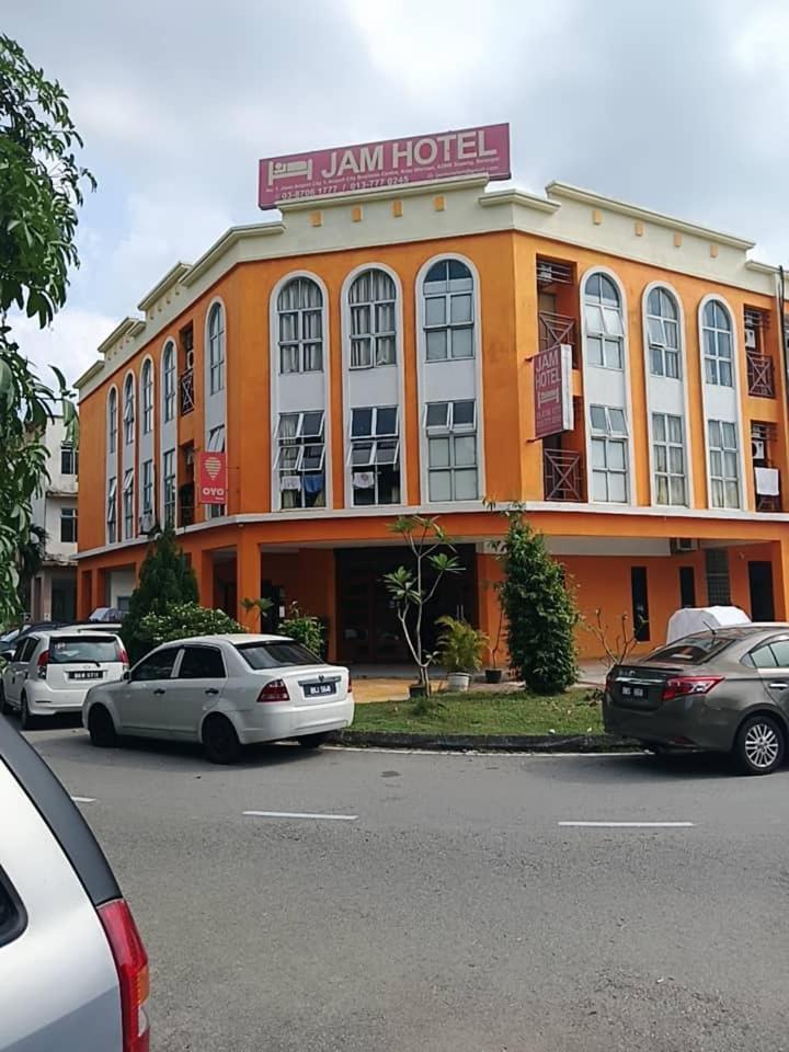 Jam Hotel Kota Warisan Sepang @ Erl Salak Tinggi, Klia 1-2 & F1 외부 사진
