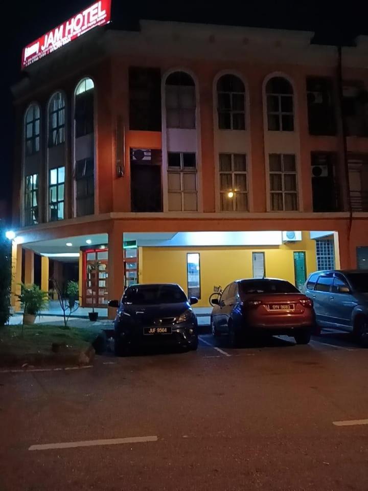 Jam Hotel Kota Warisan Sepang @ Erl Salak Tinggi, Klia 1-2 & F1 외부 사진